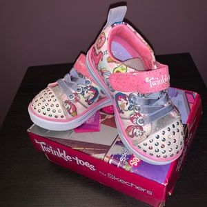 Toddler twinkle toes gently worn size 6